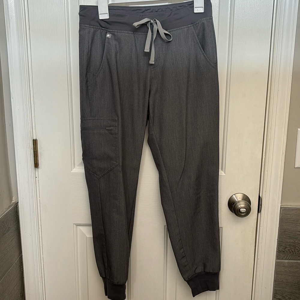 Figs Zamora Jogger Scrub Pants! Size Small Petite